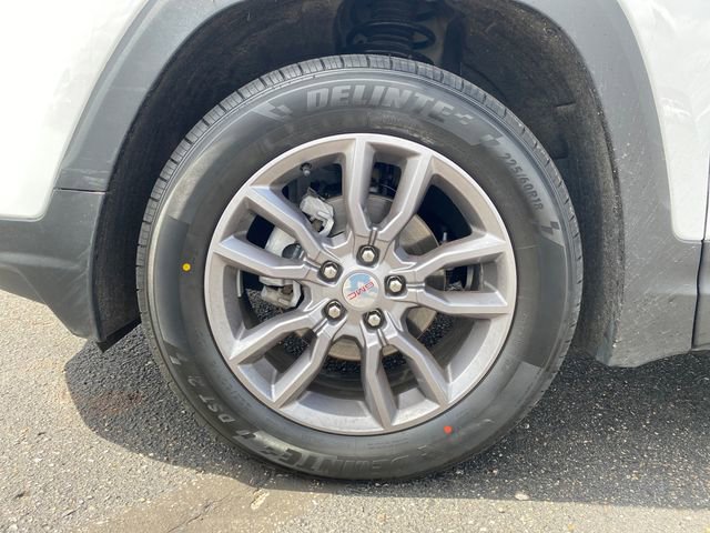Certified 2024 GMC Terrain SLT w/ LPO, Floor Liner Package AWD/4WD image 21