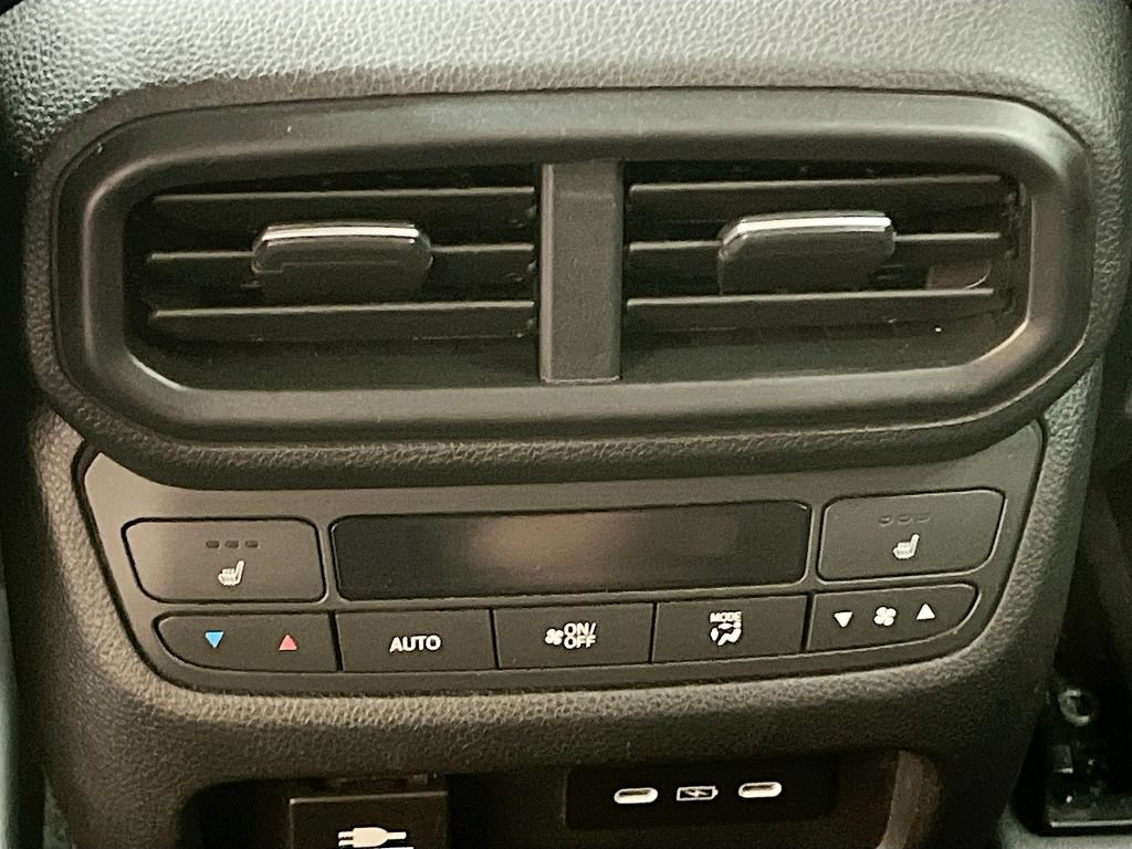 Used 2025 Honda Pilot Elite image 27