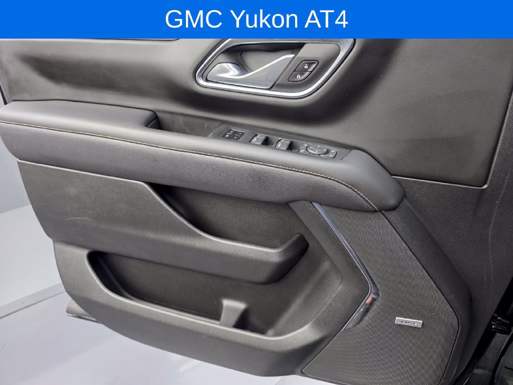 Used 2023 GMC Yukon AT4 w/ Technology Package AWD/4WD image 27