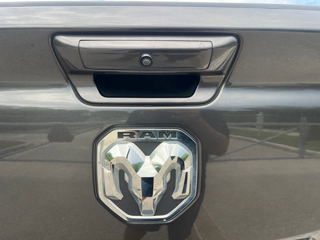 Used 2022 RAM 1500 Big Horn AWD/4WD image 12
