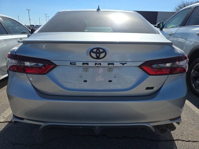 Used 2023 Toyota Camry SE image 4