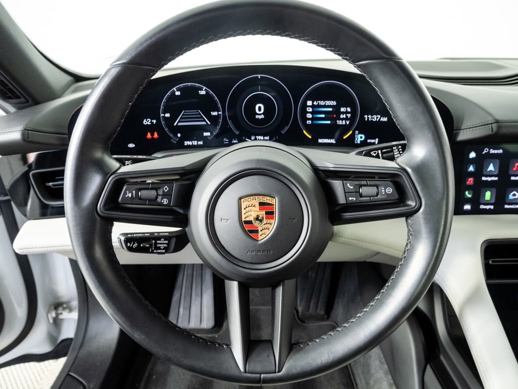 Used 2021 Porsche Taycan image 9