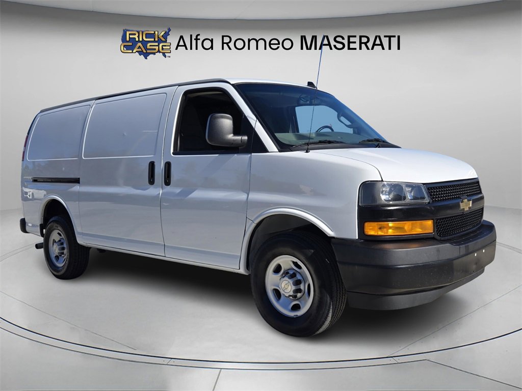 Used 2023 Chevrolet Express 2500 w/ Driver Convenience Package image 8
