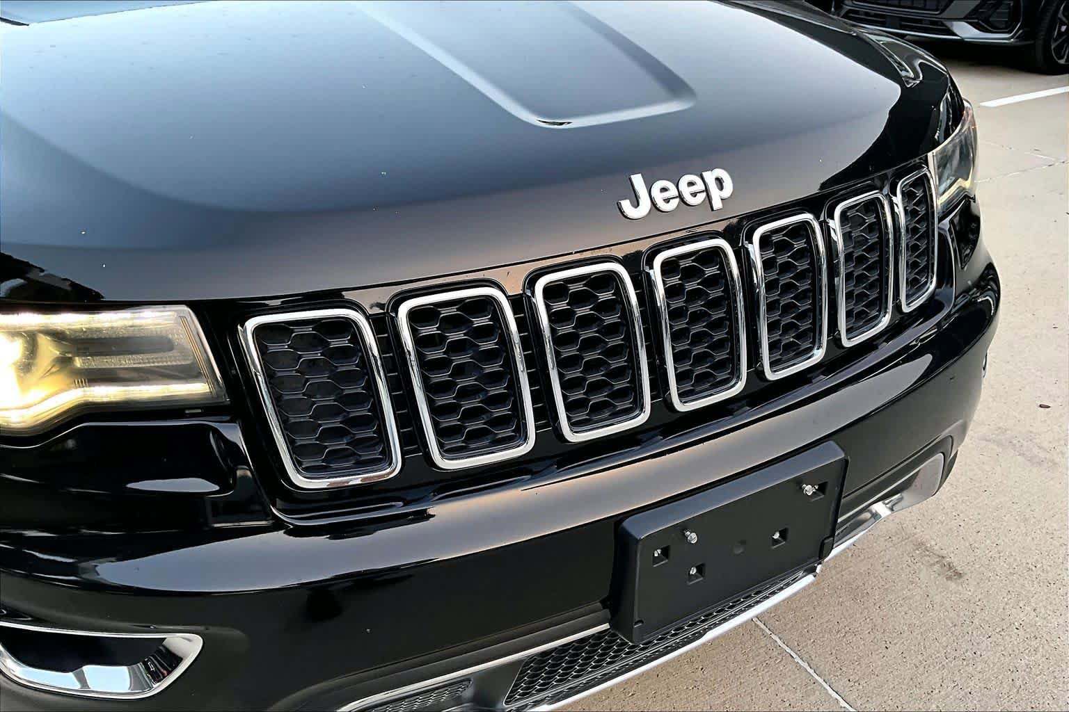 Used 2017 Jeep Grand Cherokee Limited w/ Luxury Group II RWD image 33