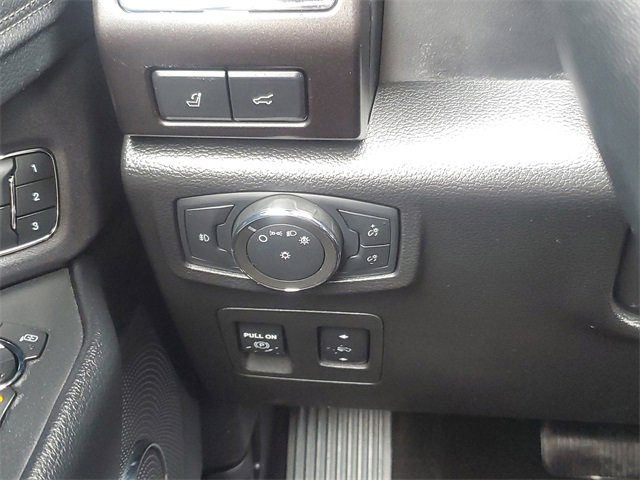 Used 2021 Ford Expedition Max Limited image 13