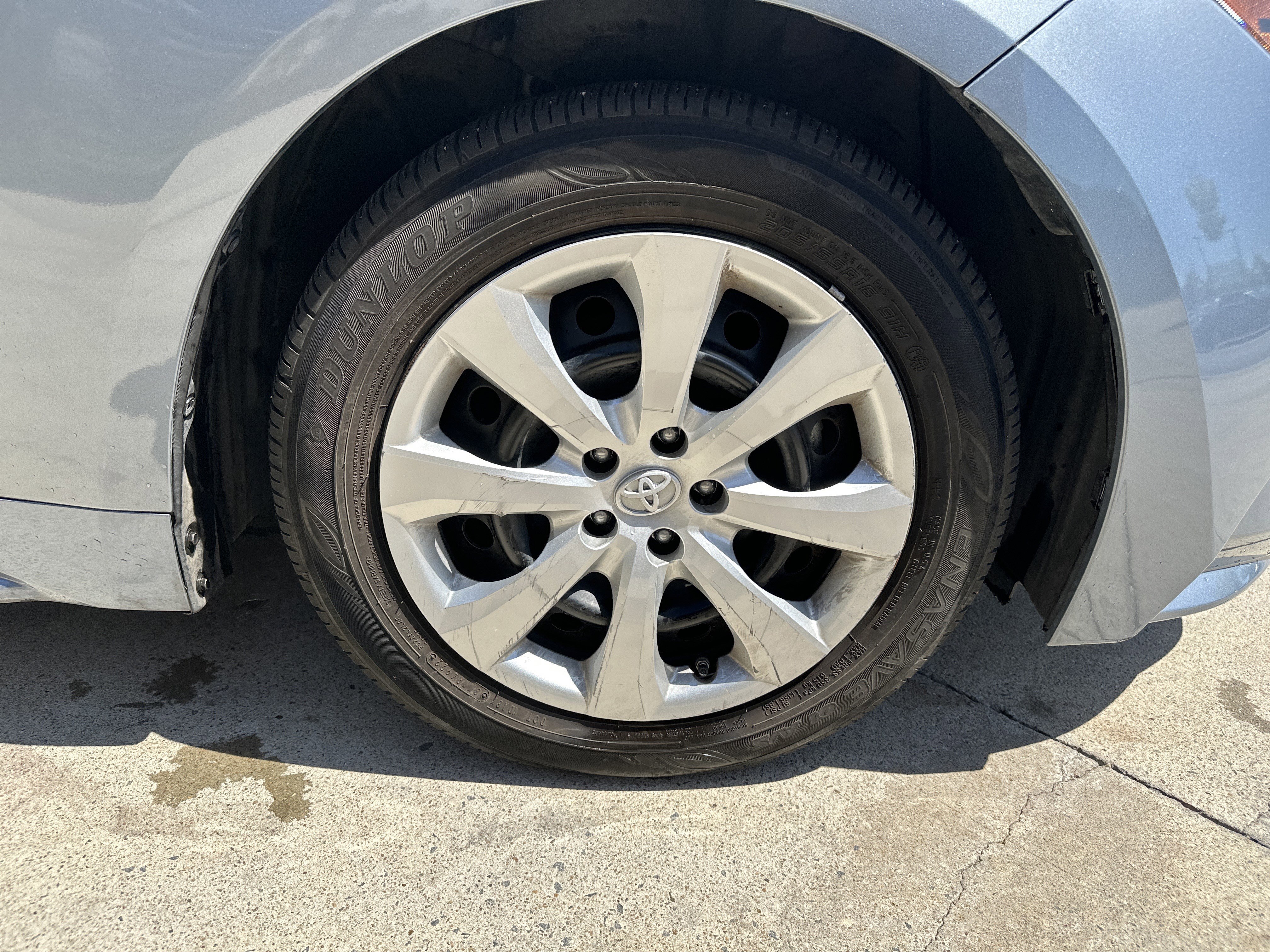 Used 2023 Toyota Corolla LE FWD image 33