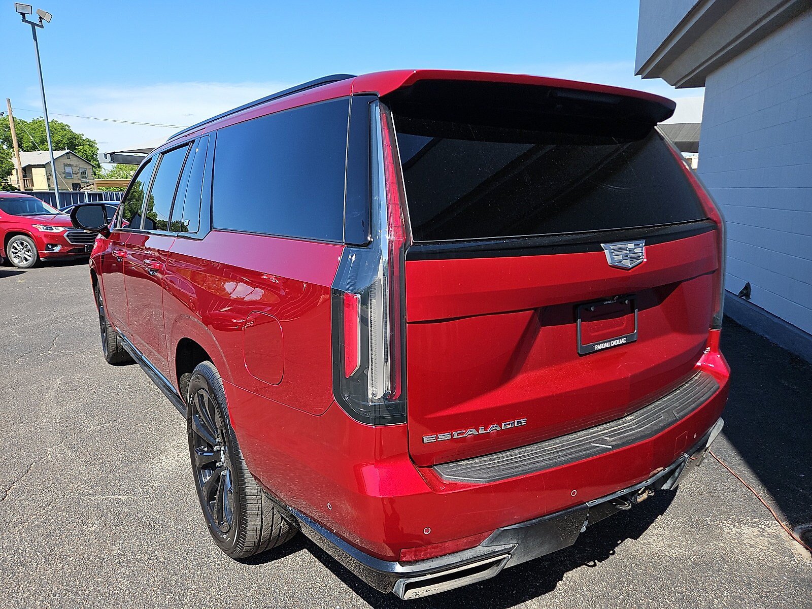 Used 2022 Cadillac Escalade ESV Sport Platinum AWD/4WD image 3