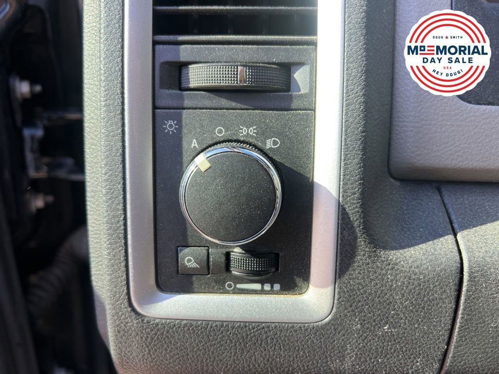Used 2009 Dodge Ram 1500 Truck SLT w/ Chrome Accents Group AWD/4WD image 10