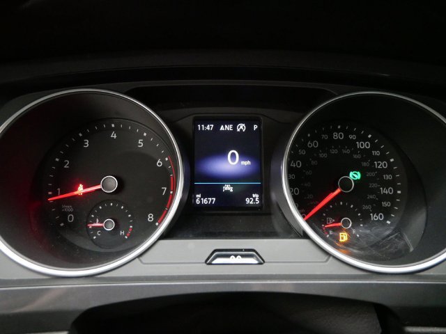 Used 2021 Volkswagen Tiguan SEL AWD/4WD image 27