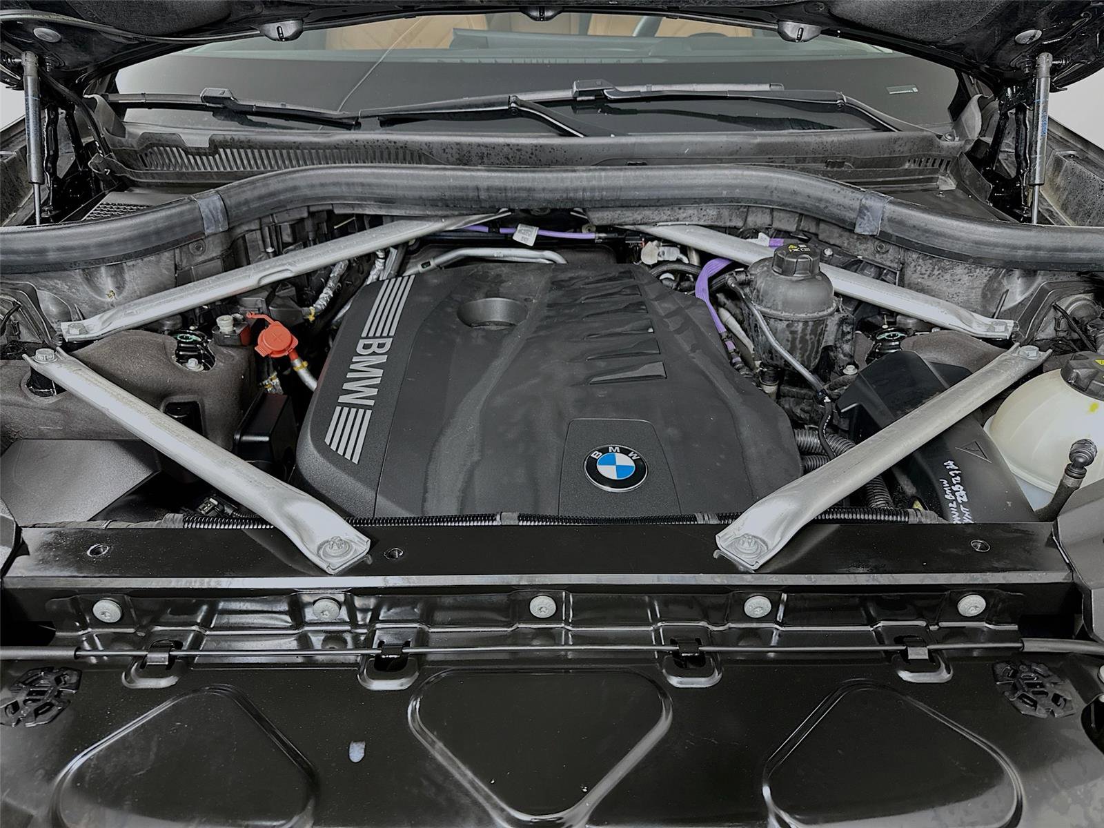 Used 2023 BMW X7 xDrive40i w/ M Sport Package image 32