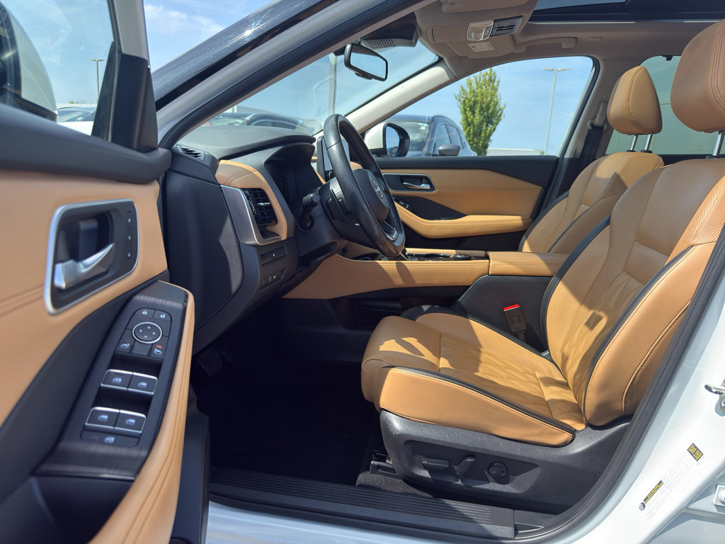 Certified 2023 Nissan Rogue Platinum AWD/4WD image 11
