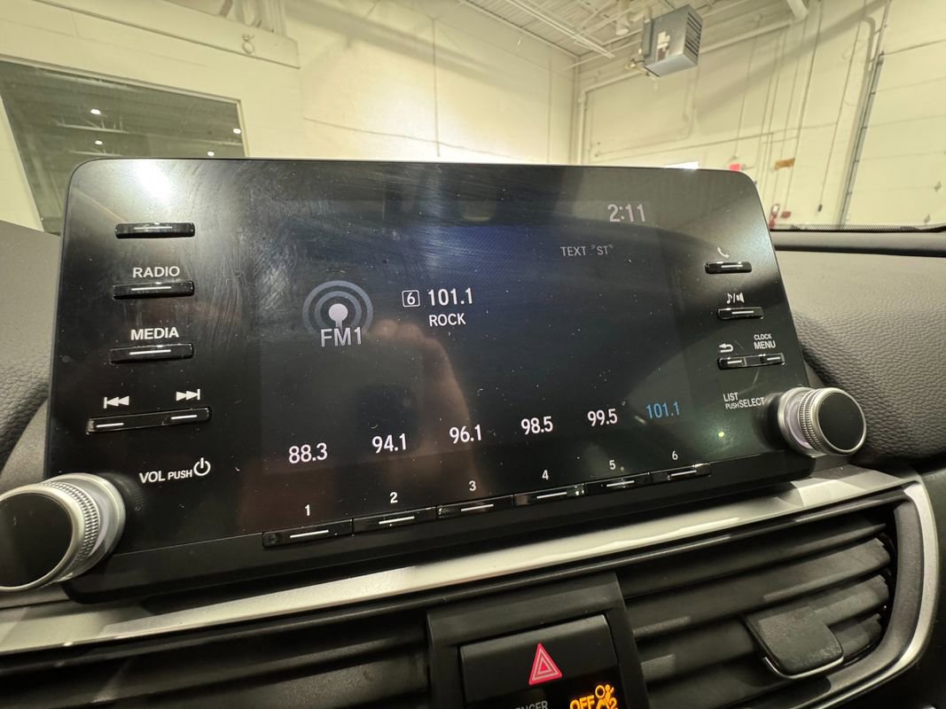 Used 2018 Honda Accord LX image 17