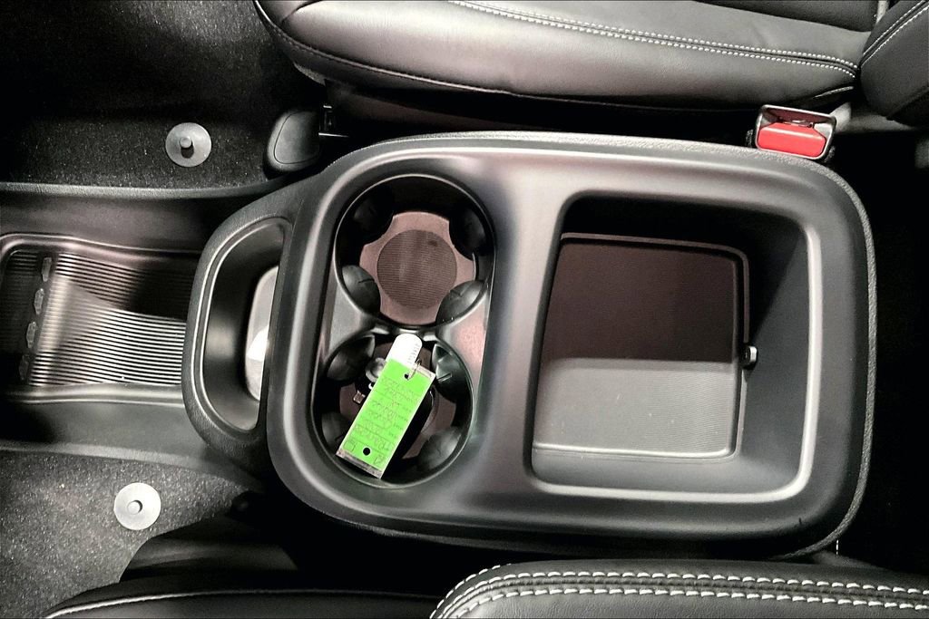 New 2026 Chrysler Voyager LX FWD image 20