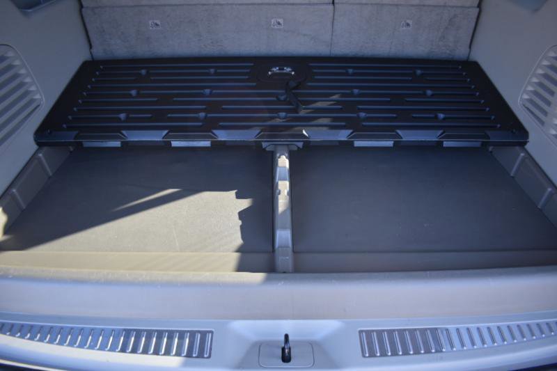 Used 2019 Cadillac Escalade ESV Luxury image 10