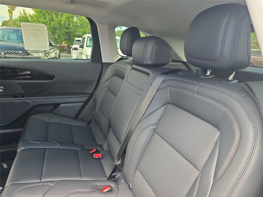New 2026 Lincoln Nautilus Premier w/ Equipment Group 102A AWD/4WD image 11