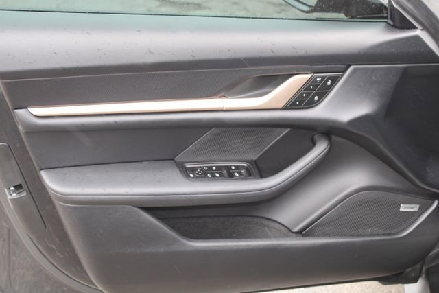 Used 2022 Porsche Taycan 4S image 12