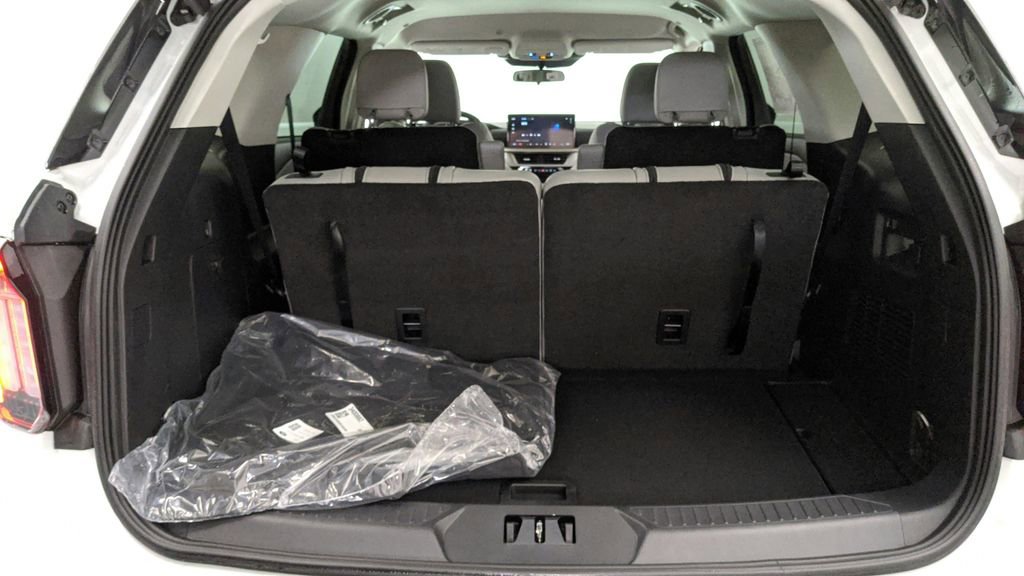 New 2025 Ford Explorer Active w/ Active Comfort Package image 37