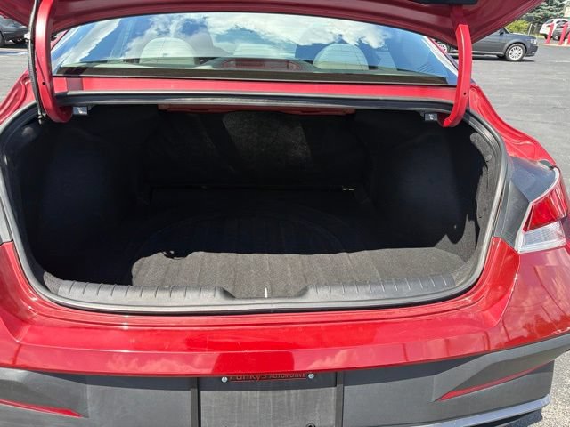 Used 2024 Hyundai Elantra SEL FWD image 8