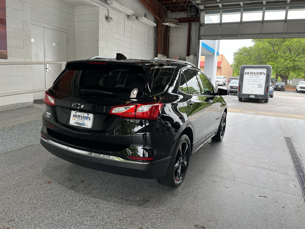 Used 2021 Chevrolet Equinox Premier w/ Redline Edition FWD image 11