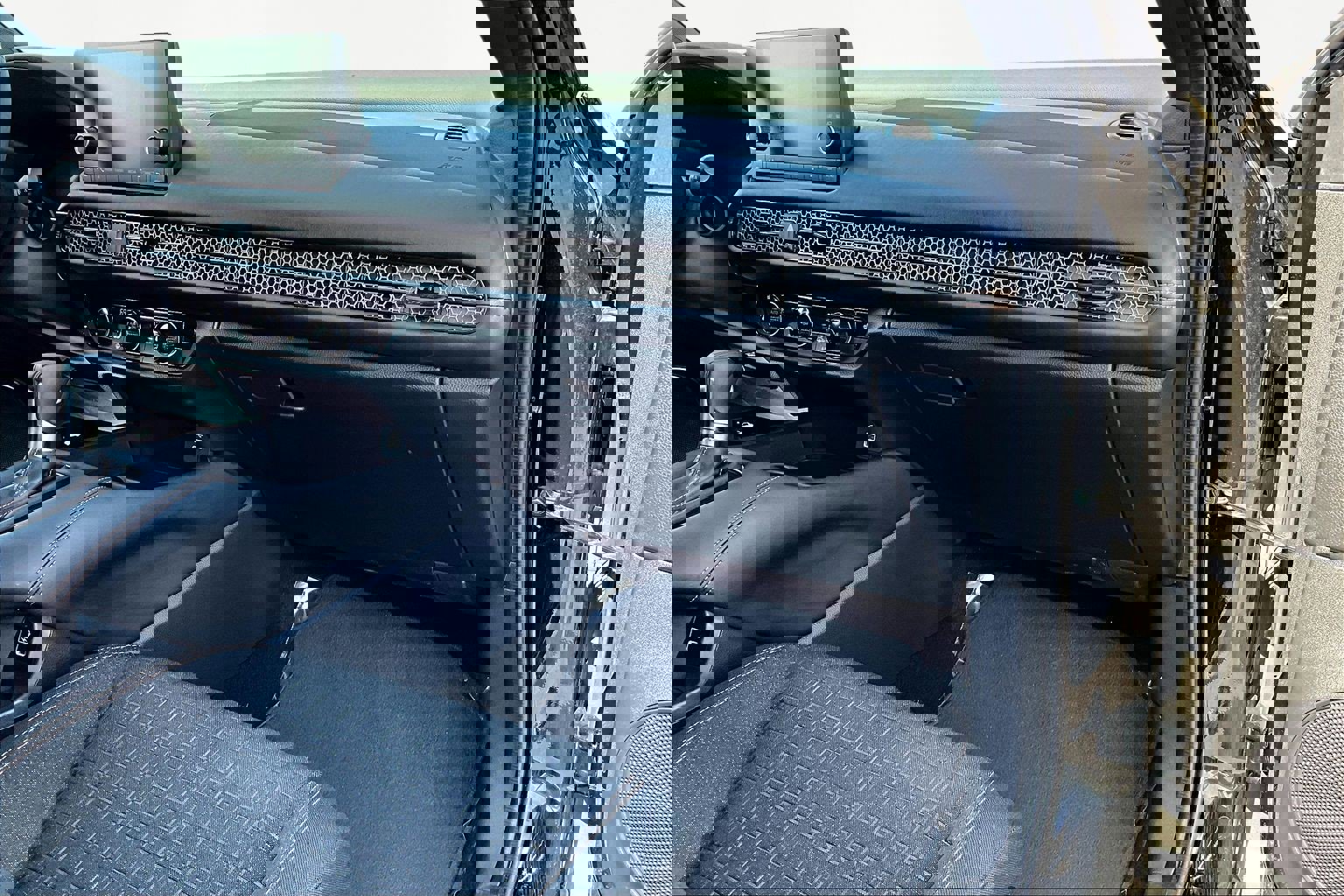 Certified 2024 Honda HR-V Sport image 26