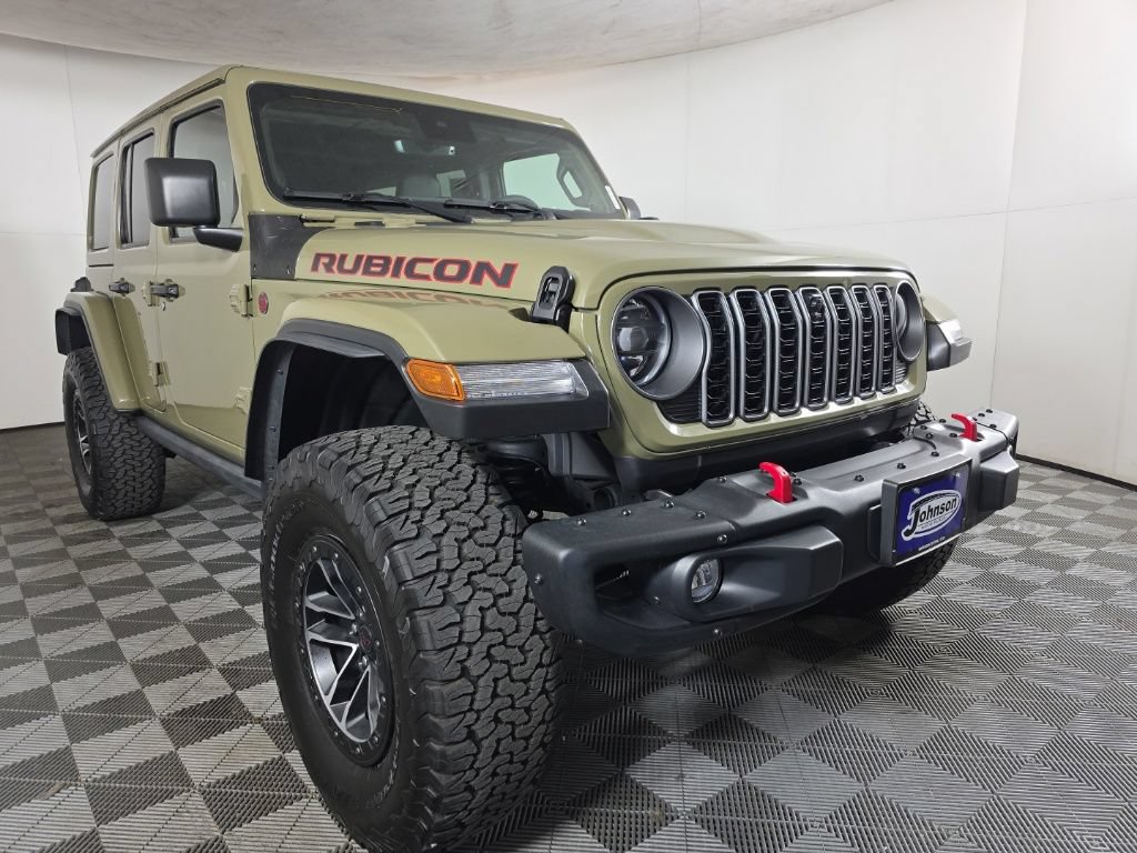 Certified 2025 Jeep Wrangler Unlimited Rubicon AWD/4WD image 3