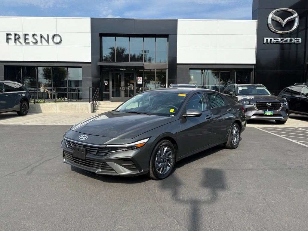 Used 2026 Hyundai Elantra Hybrid FWD 360° Tour