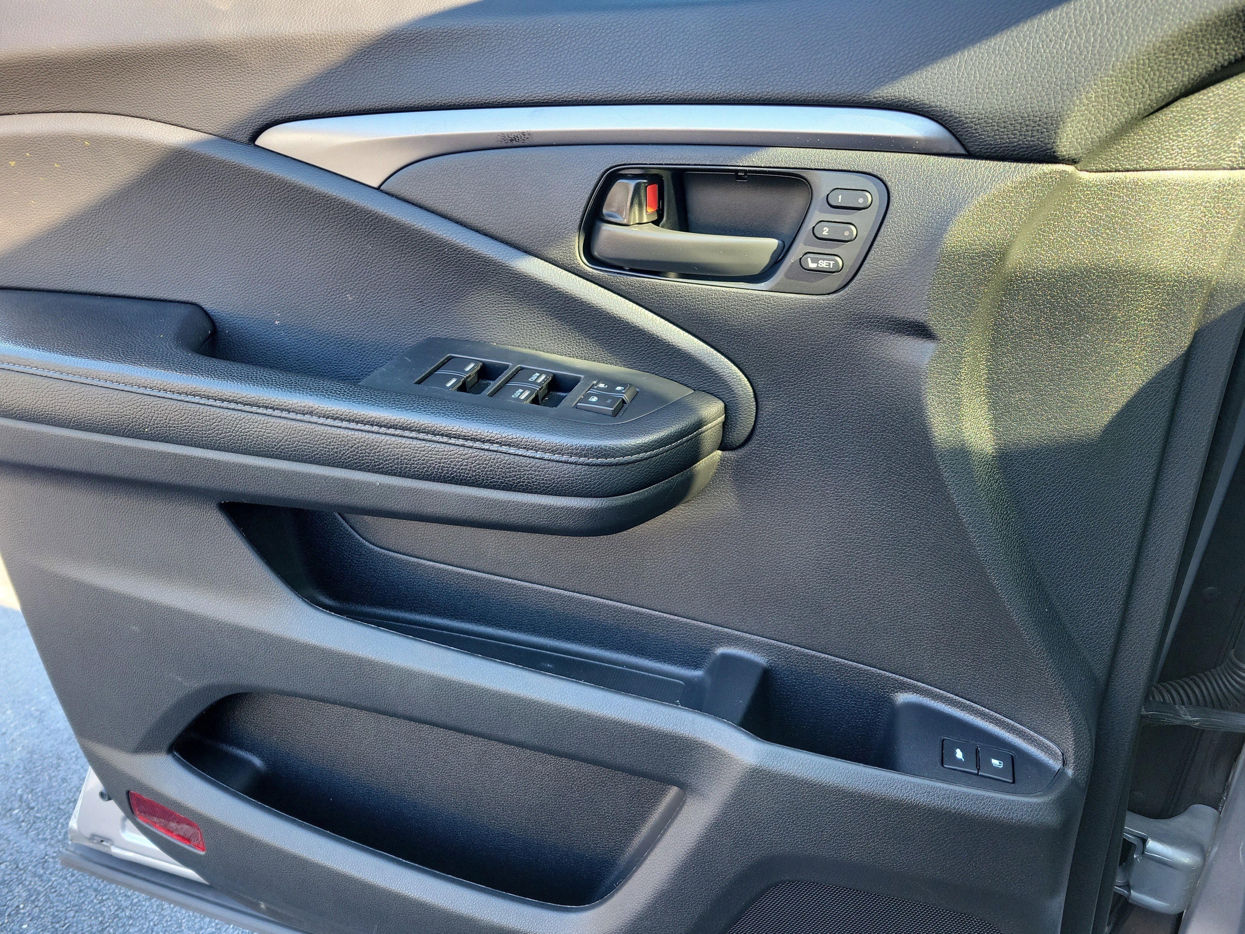 Used 2022 Honda Passport EX-L image 21