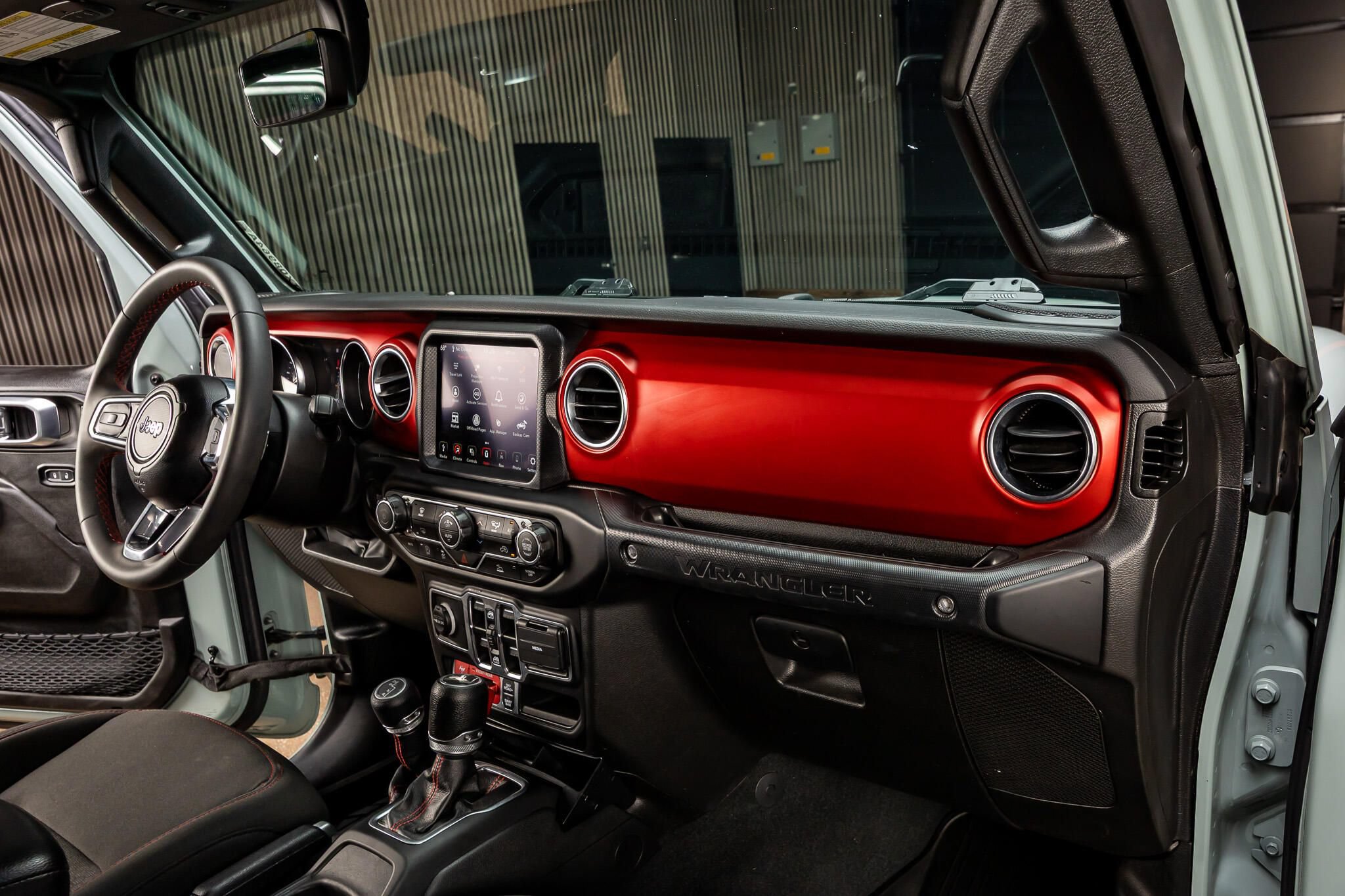 Used 2023 Jeep Wrangler Unlimited Rubicon w/ LED Lighting Group AWD/4WD image 15