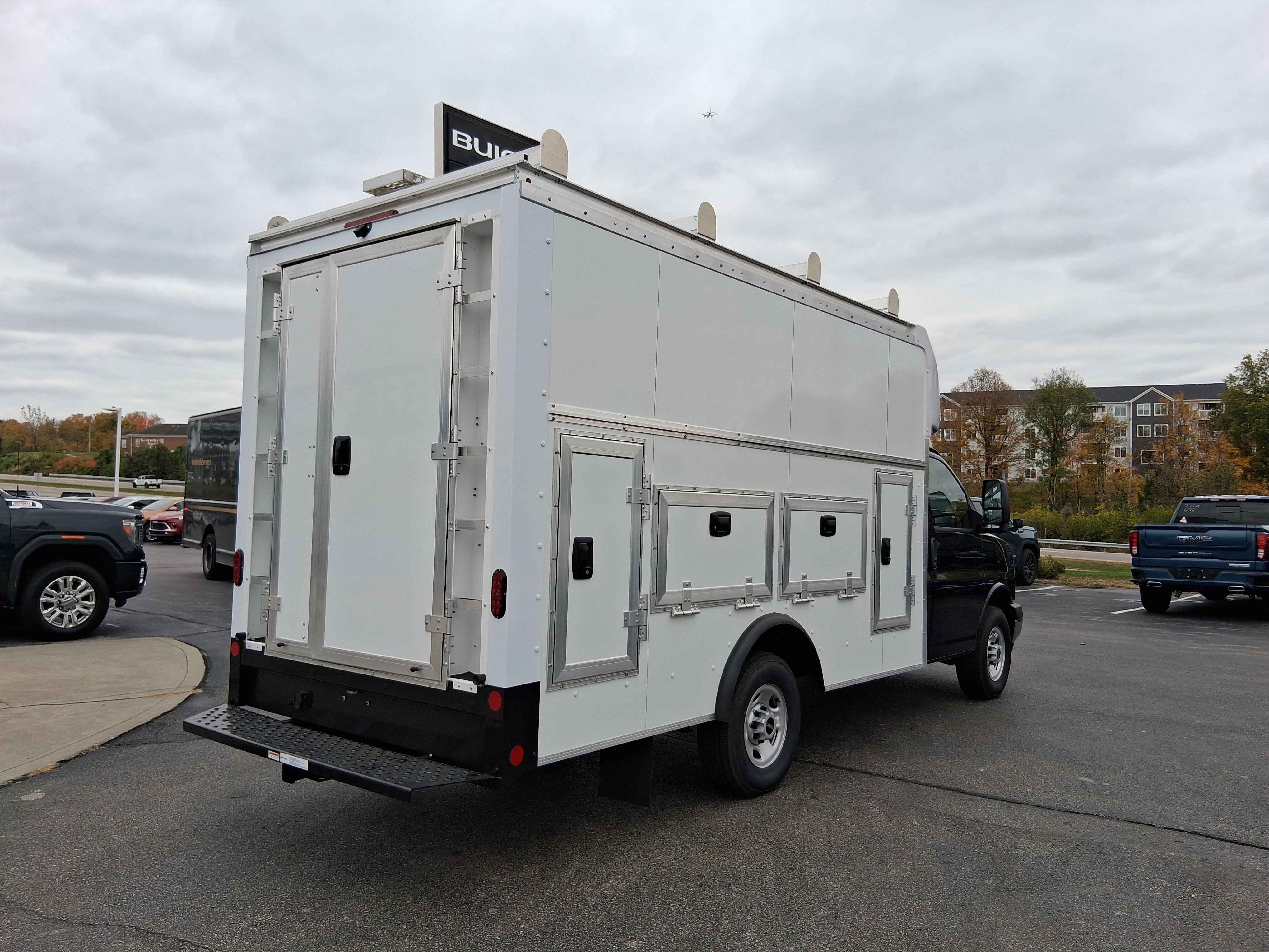 New 2025 GMC Savana 3500 w/ Power Convenience Package image 8