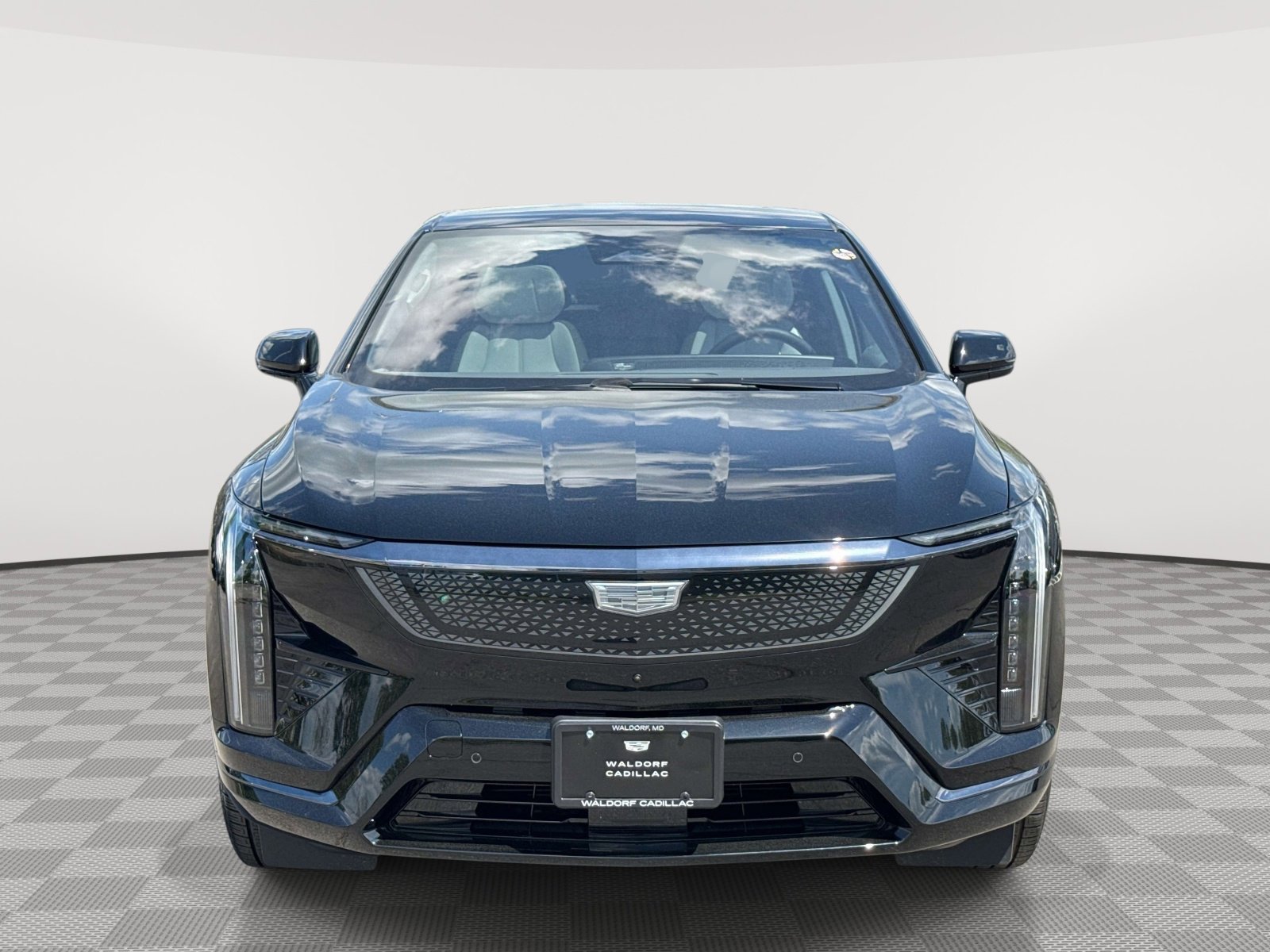 Used 2026 Cadillac Optiq Sport 1 w/ LPO, Floor Liner Package AWD/4WD image 2