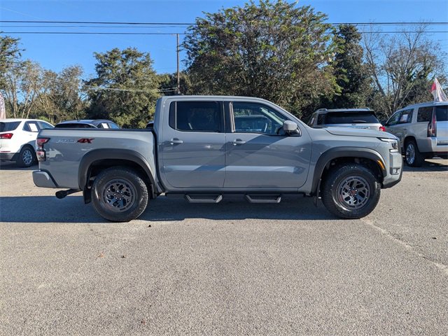 Used 2025 Nissan Frontier PRO-4X w/ Pro Premium Package image 2