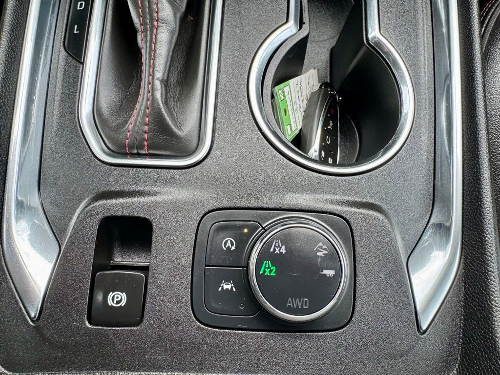 Used 2023 Chevrolet Traverse RS image 35