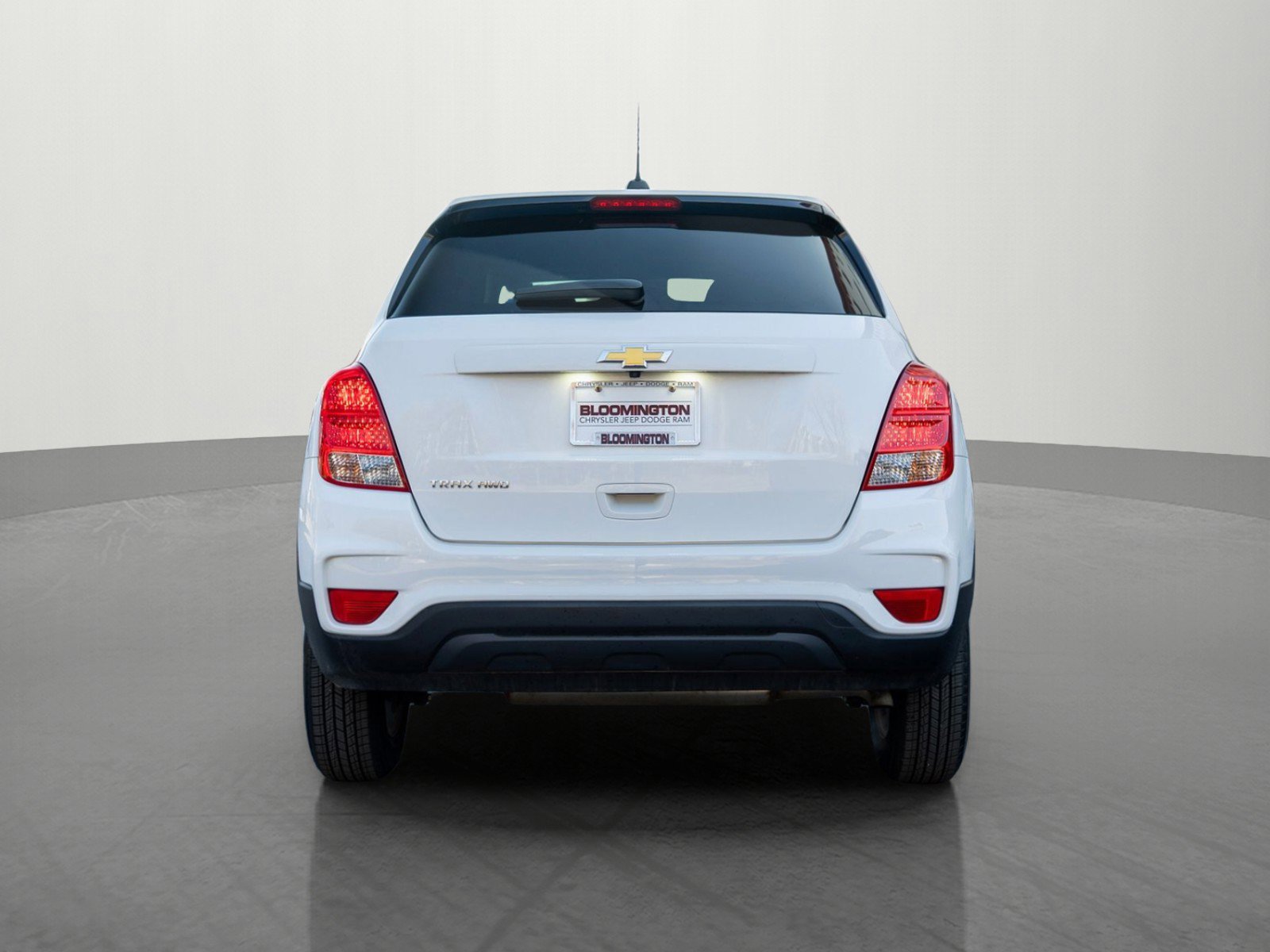 Used 2022 Chevrolet Trax LS w/ Tint and Cruise Package image 6