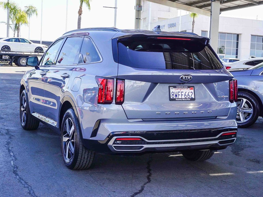 Certified 2021 Kia Sorento EX image 4