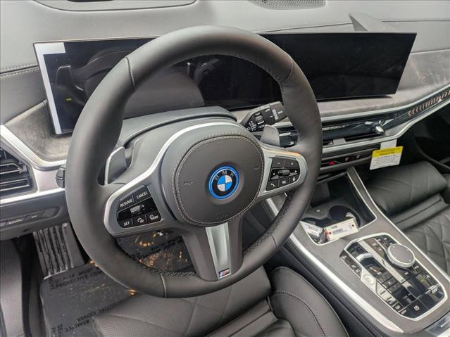 New 2026 BMW X5 xDrive50e w/ M Sport Package image 3
