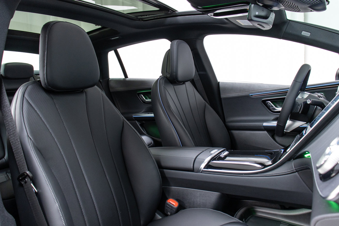 Used 2024 Mercedes-Benz EQE 350+ 4MATIC Sedan image 21