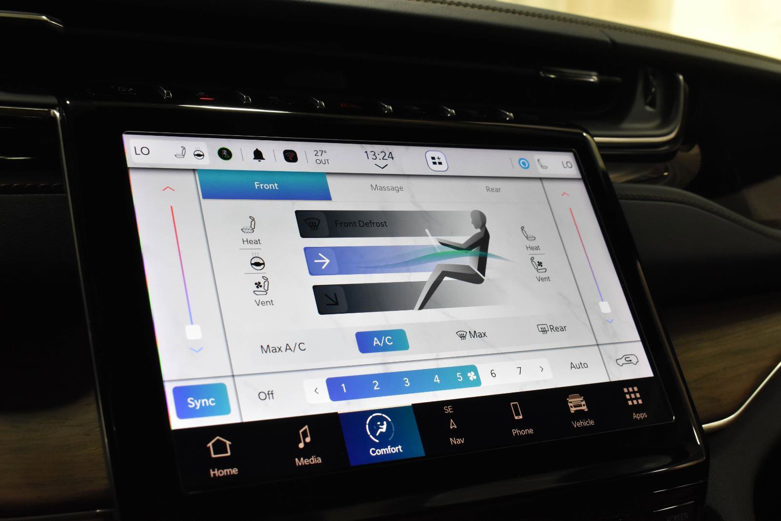 Used 2023 Jeep Grand Cherokee L Summit w/ Advanced Protech Group IV image 19