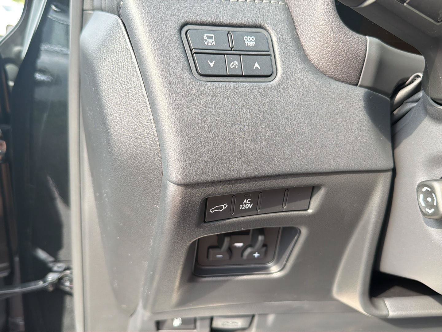 New 2026 Lexus LX 700h F Sport AWD/4WD image 21