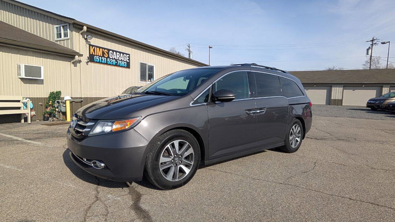 Used 2016 Honda Odyssey Touring Elite image 2