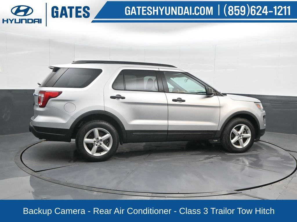 Used 2018 Ford Explorer 4WD image 3