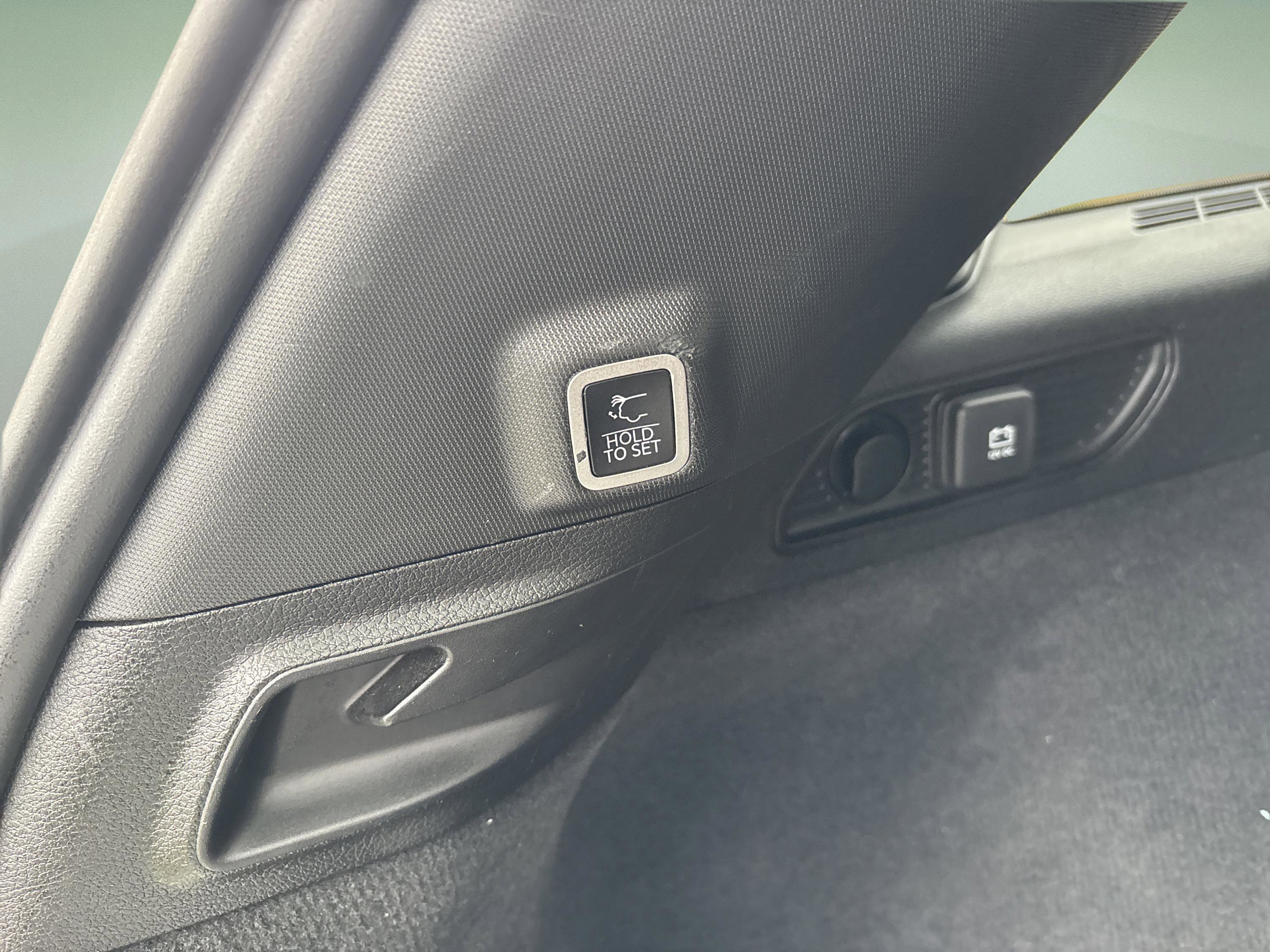 Used 2022 Jeep Grand Cherokee Summit AWD/4WD image 18