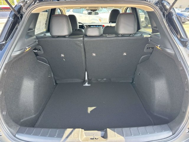 New 2027 Nissan Kicks SR FWD image 11