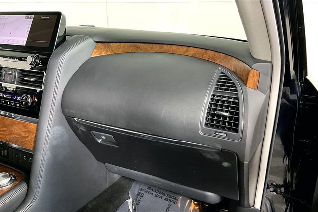 Used 2024 Nissan Armada SL w/ Captain's Chairs Package image 16