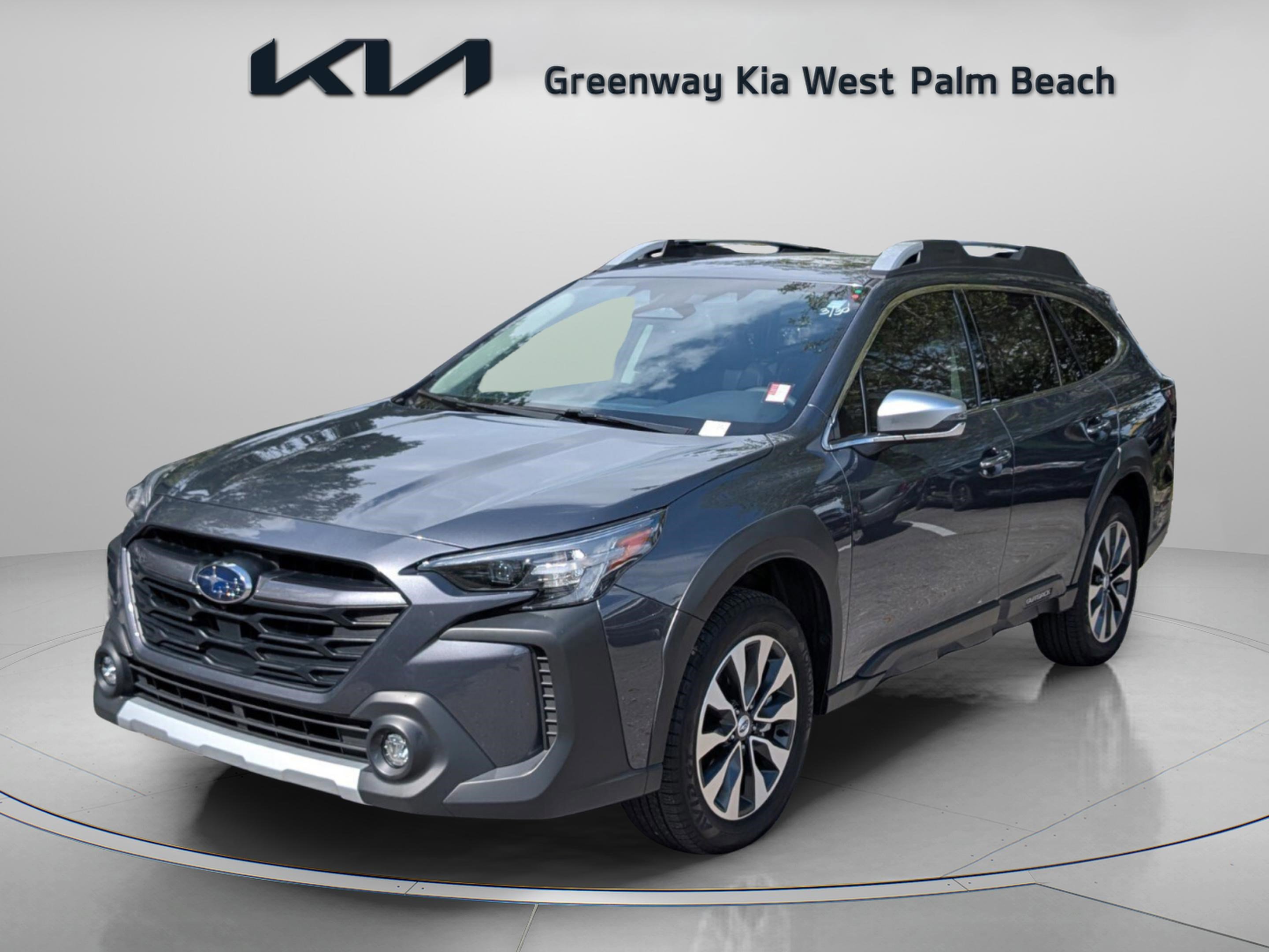 Used 2023 Subaru Outback Touring XT AWD/4WD image 3