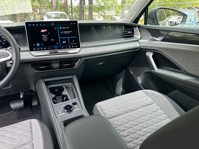 Certified 2025 Volkswagen Tiguan S image 15