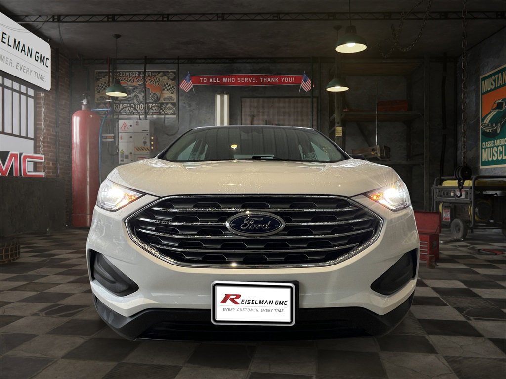 Used 2019 Ford Edge SE w/ SE Fleet Driver's Package image 2