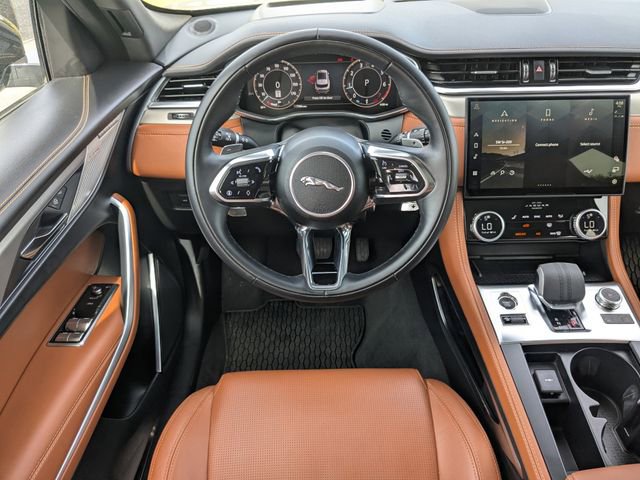 Used 2026 Jaguar F-PACE R-Dynamic S image 15