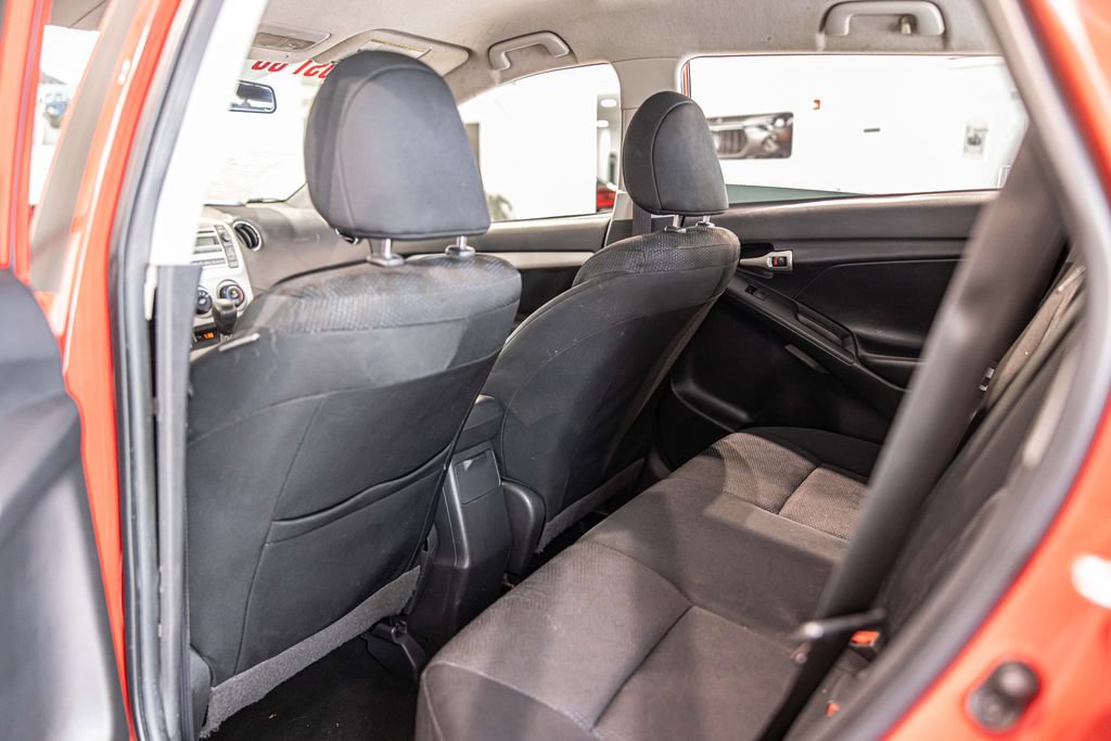 Used 2009 Toyota Matrix FWD image 26