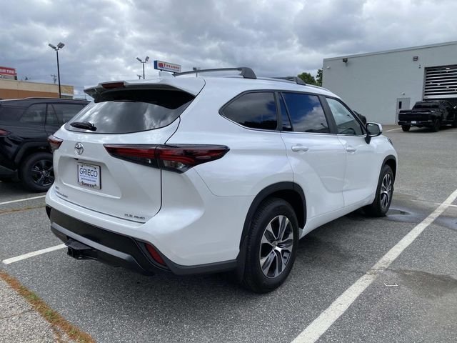 New 2026 Toyota Highlander XLE AWD/4WD image 3