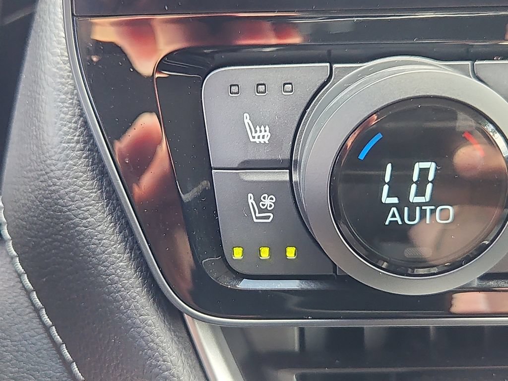 Used 2024 Toyota Grand Highlander AWD image 19